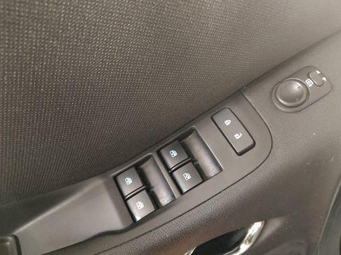 Used 2015 Chevrolet Camaro LT image 27