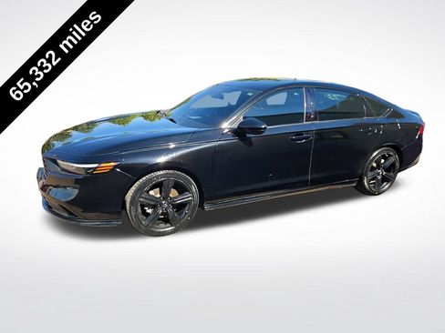 Used 2023 Honda Accord Sport image 3