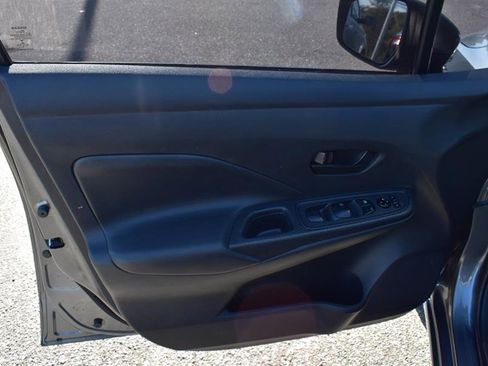 Used 2020 Nissan Versa S image 8
