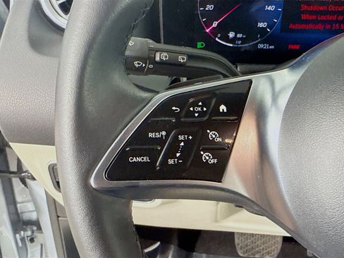 Used 2025 Mercedes-Benz GLA 250 image 14