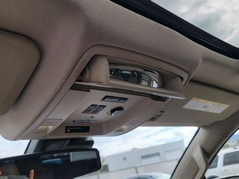 Used 2017 GMC Yukon SLT w/ Open Road Package image 45