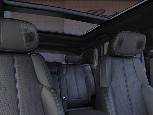 New 2026 Cadillac Lyriq Premium Luxury image 24