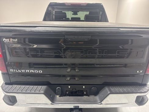 Used 2022 Chevrolet Silverado 1500 LT AWD/4WD image 7