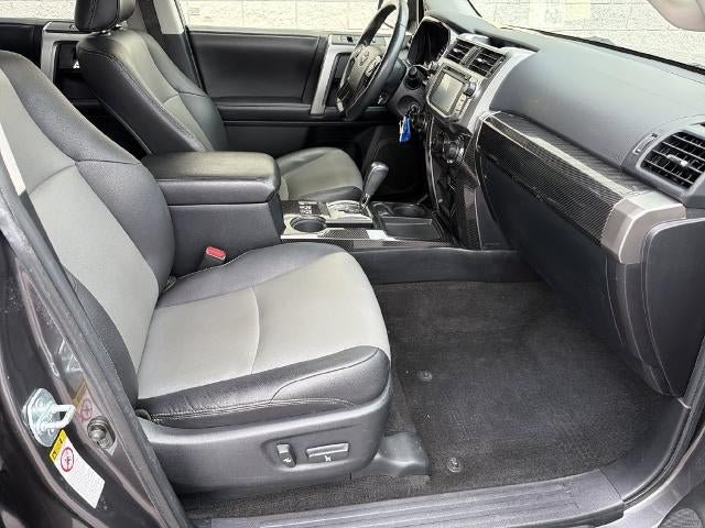 Used 2018 Toyota 4Runner SR5 Premium RWD image 12