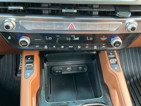 Certified 2025 Kia Telluride SX Prestige X-Line AWD/4WD image 26