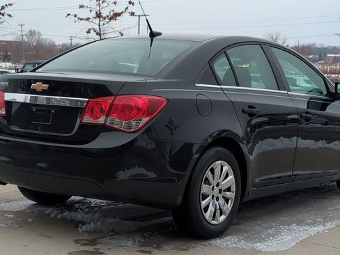 Used 2011 Chevrolet Cruze LS w/ Connectivity Package image 7