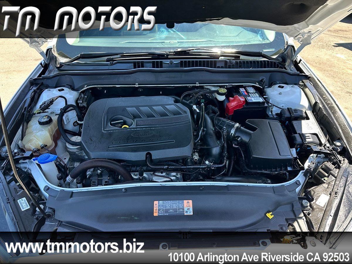 Used 2016 Ford Fusion SE w/ Equipment Group 202A FWD image 21
