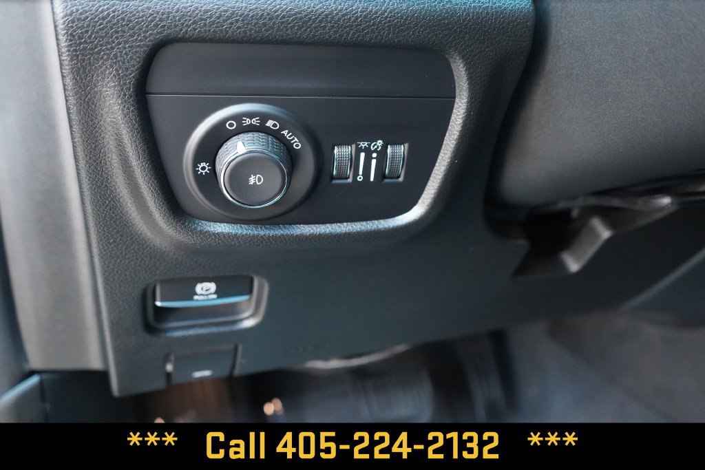 Used 2023 Jeep Grand Cherokee L Limited w/ Trailer Tow Group (B) AWD/4WD image 33