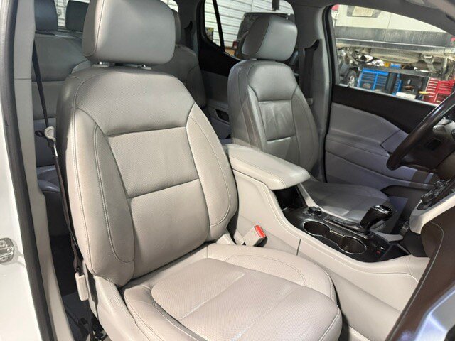 Used 2017 GMC Acadia SLT AWD/4WD image 7