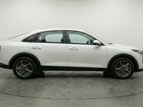 Used 2025 Kia K4 FWD image 8