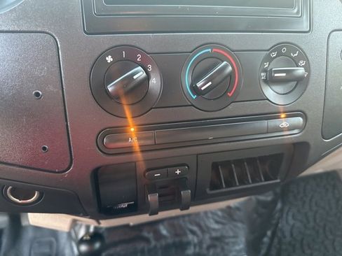 Used 2008 Ford F250 XL image 19