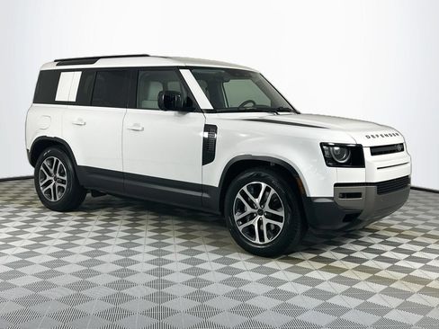 Used 2026 Land Rover Defender 110 S AWD/4WD image 3