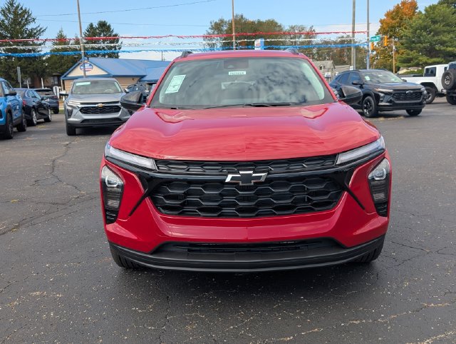 New 2026 Chevrolet Trax LT w/ Driver Confidence Package FWD image 2