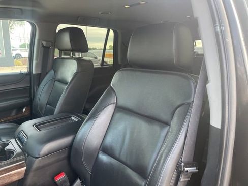 Used 2019 Chevrolet Tahoe LT image 9