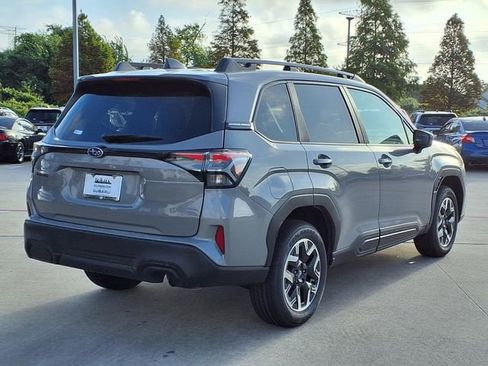 New 2026 Subaru Forester Premium AWD/4WD image 4