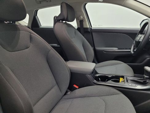 Used 2025 Kia K4 LXS image 21