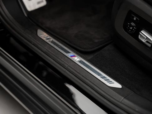 Used 2023 BMW XM AWD/4WD image 62