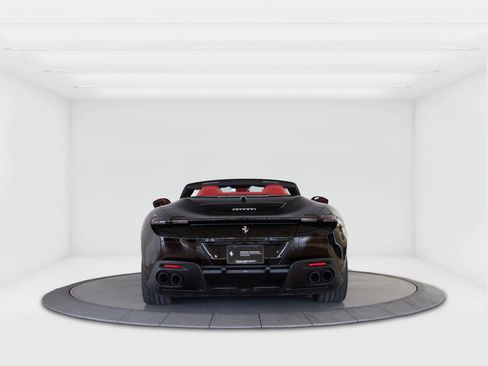 Certified 2025 Ferrari Roma Spider image 4