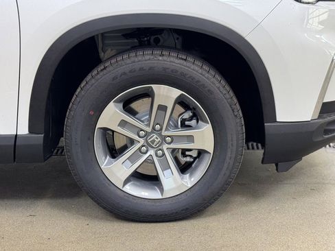 New 2025 Honda Pilot EX-L image 4