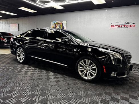 Used 2018 Cadillac XTS Luxury image 2