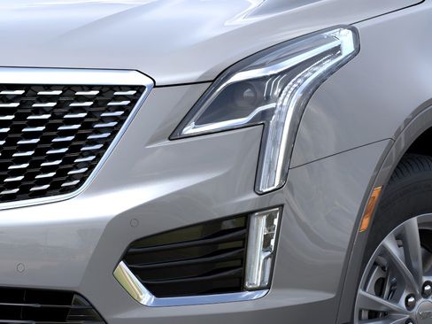 New 2026 Cadillac XT5 Luxury w/ LPO, Floor Liner Package AWD/4WD image 10