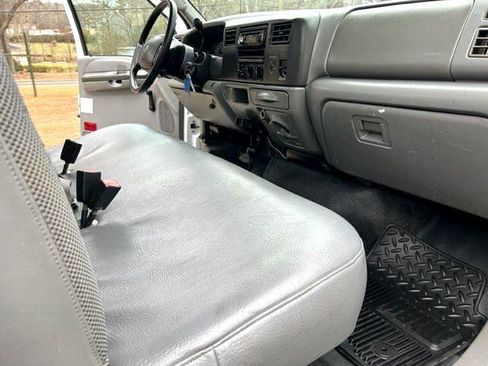 Used 2004 Ford F350 XL image 34
