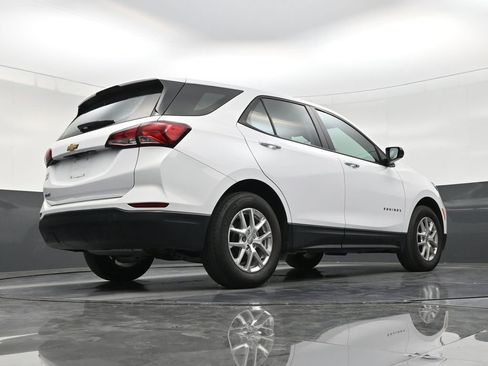 Used 2024 Chevrolet Equinox LS FWD image 24
