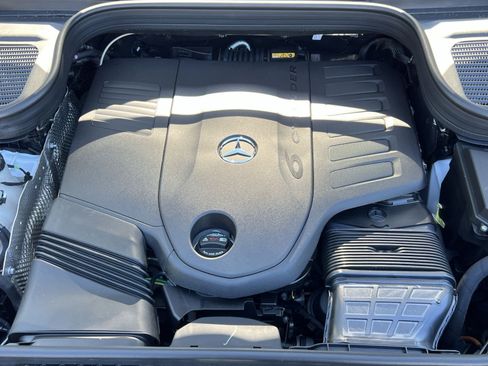 New 2026 Mercedes-Benz GLS 450 4MATIC image 35