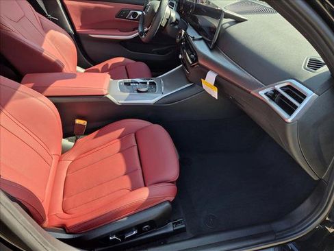 Used 2025 BMW 330i Sedan w/ M Sport Package RWD image 20