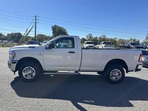 Used 2023 RAM 3500 Tradesman image 3