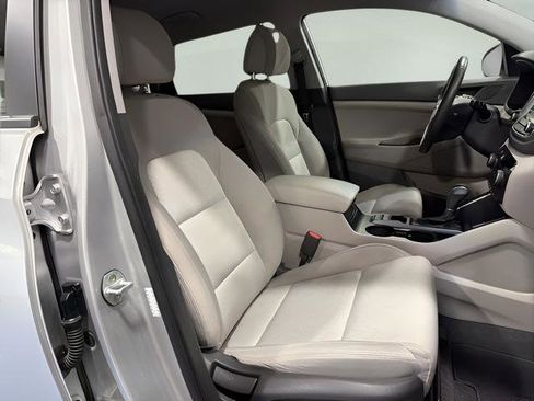 Used 2016 Hyundai Tucson Sport FWD image 14