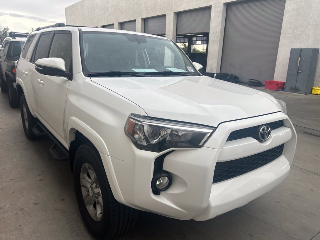 Certified 2019 Toyota 4Runner SR5 Premium AWD/4WD image 2