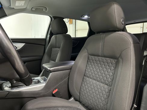 Used 2020 Chevrolet Blazer LT w/ LPO, Floor Liner Package AWD/4WD image 24