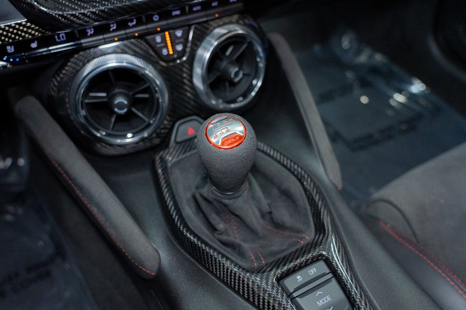 Used 2018 Chevrolet Camaro ZL1 RWD image 41