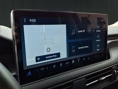 Used 2025 Lincoln Corsair Reserve AWD/4WD image 18