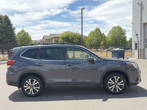 Certified 2023 Subaru Forester Limited AWD/4WD image 4