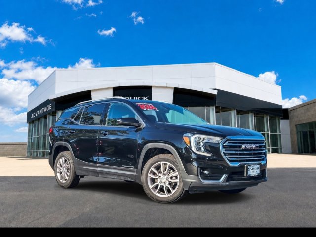 Certified 2024 GMC Terrain SLT AWD/4WD image 2