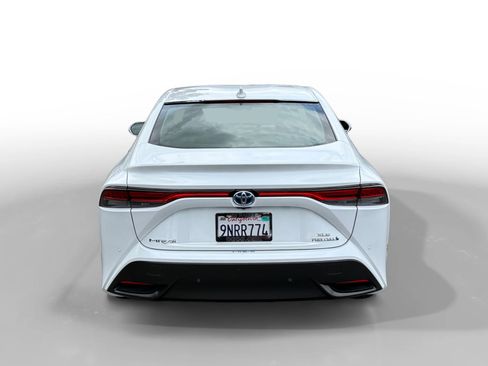 Used 2022 Toyota Mirai w/ Advanced Technology Package RWD image 4