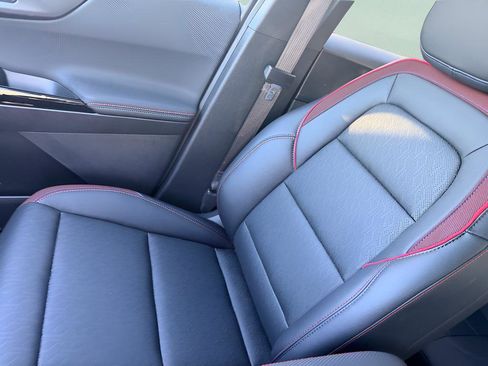 New 2026 Chevrolet Equinox RS w/ Safety and Technology Package image 27