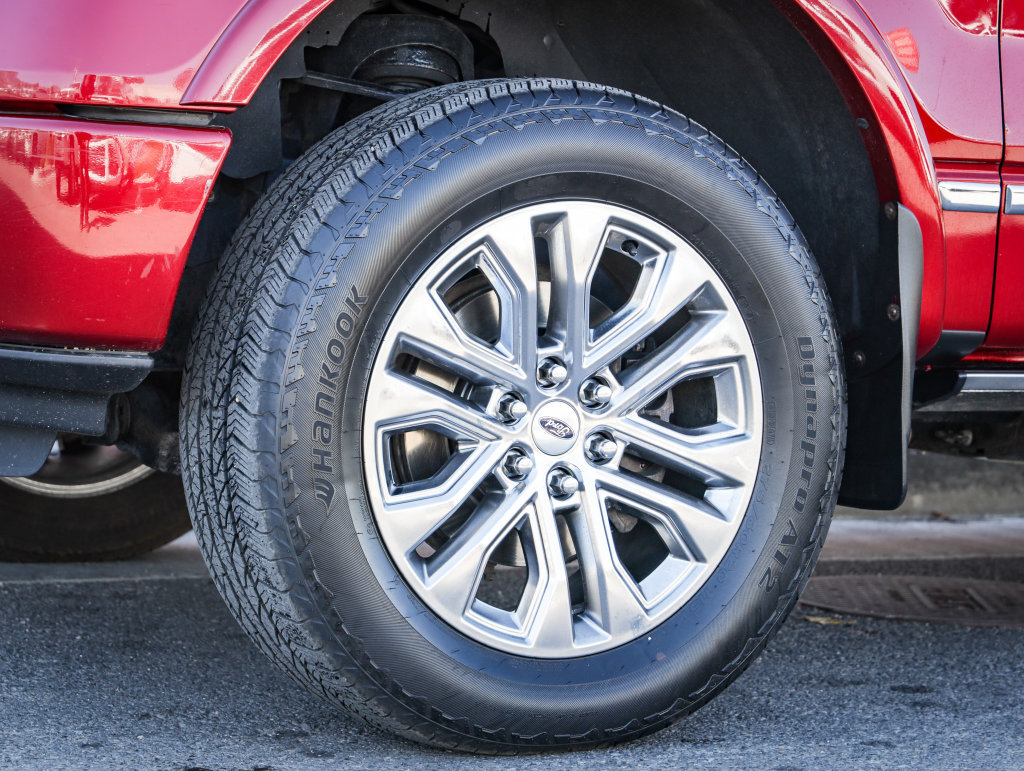 Used 2013 Ford F150 Platinum AWD/4WD image 11