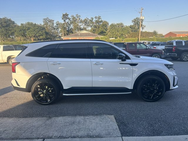 Used 2023 Kia Sorento SX AWD/4WD image 5