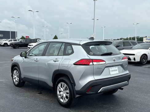 Used 2023 Toyota Corolla Cross L AWD/4WD image 5