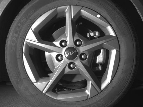 Used 2025 Kia K4 FWD image 13