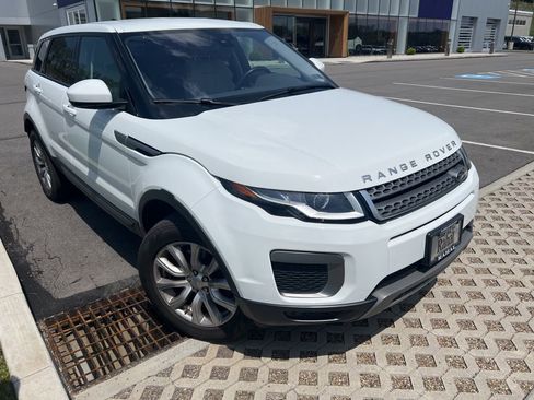 Used 2017 Land Rover Range Rover Evoque SE AWD/4WD image 3