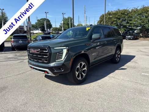 Used 2025 GMC Yukon AT4 Ultimate AWD/4WD image 7