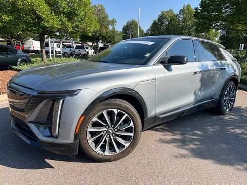 Used 2024 Cadillac Lyriq Sport AWD/4WD image 2