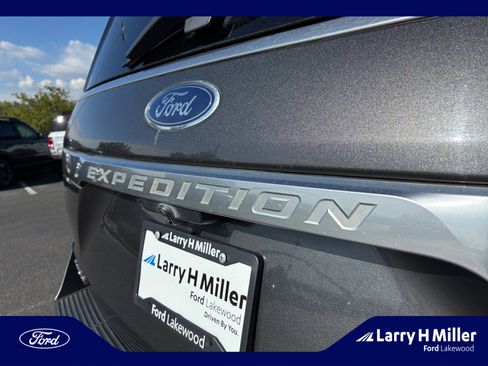 Used 2020 Ford Expedition Platinum AWD/4WD image 23