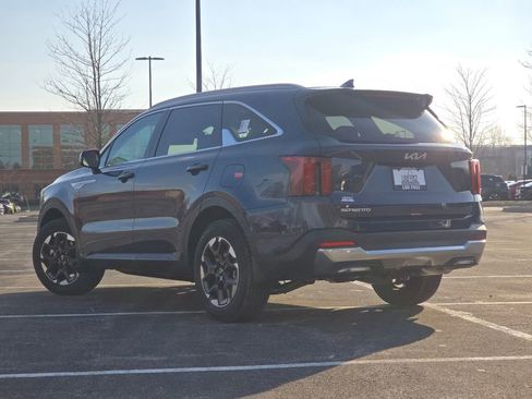 New 2026 Kia Sorento S w/ S Panoramic Sunroof Package image 15