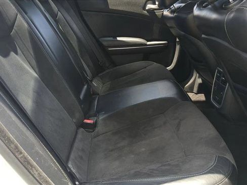 Used 2015 Dodge Charger R/T RWD image 18