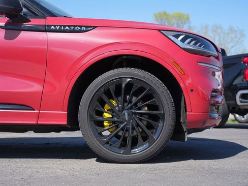 Used 2023 Lincoln Aviator Reserve w/ Equipment Group 201A AWD/4WD image 11